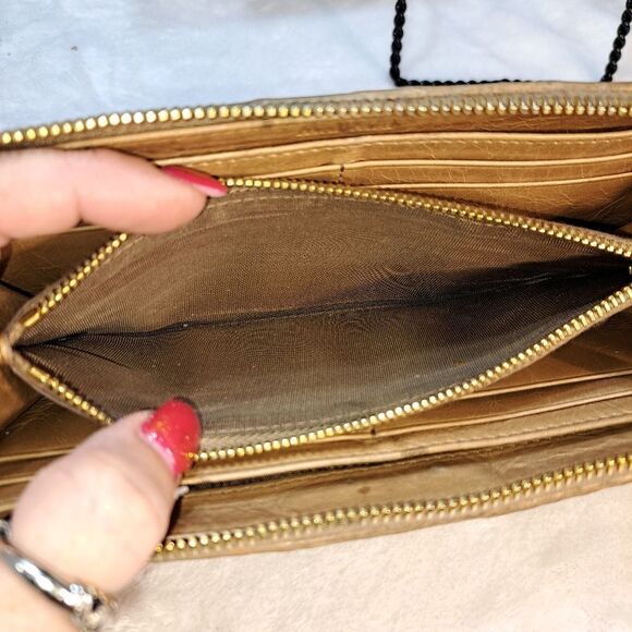 Authentic Miu Miu Matelasse Beige Leather Wallet - Picture 12 of 17